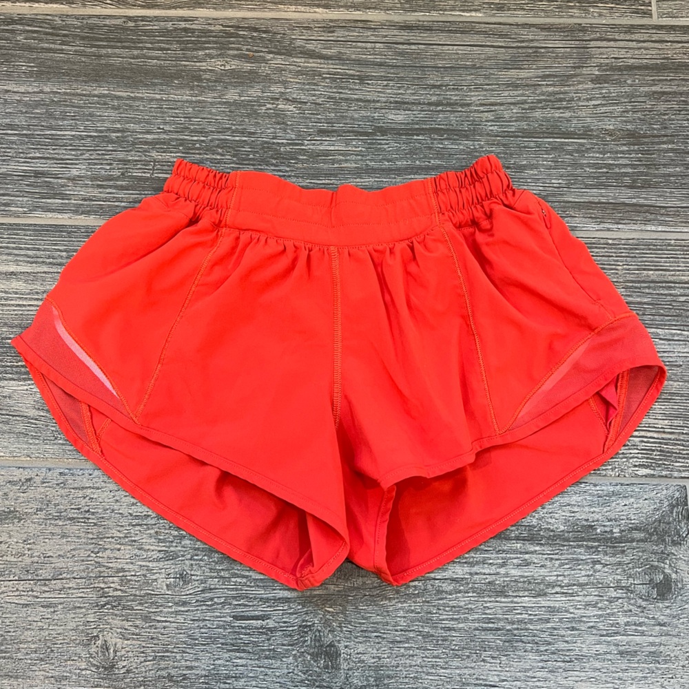 Lululemon Hotty Hot Low-Rise Lined Short 2.5” Carnation Red